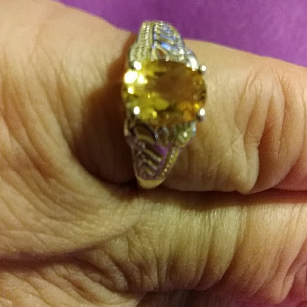 🛑 LOWEST PRICE-POSSIBLE💯$ CANARY YELLOW CITRINE STERLING SILVER RING.  SIZE 9
